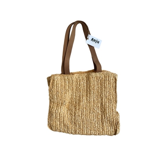 NWT Large Raffia Tote With Leather Handles - Picture 5 of 7